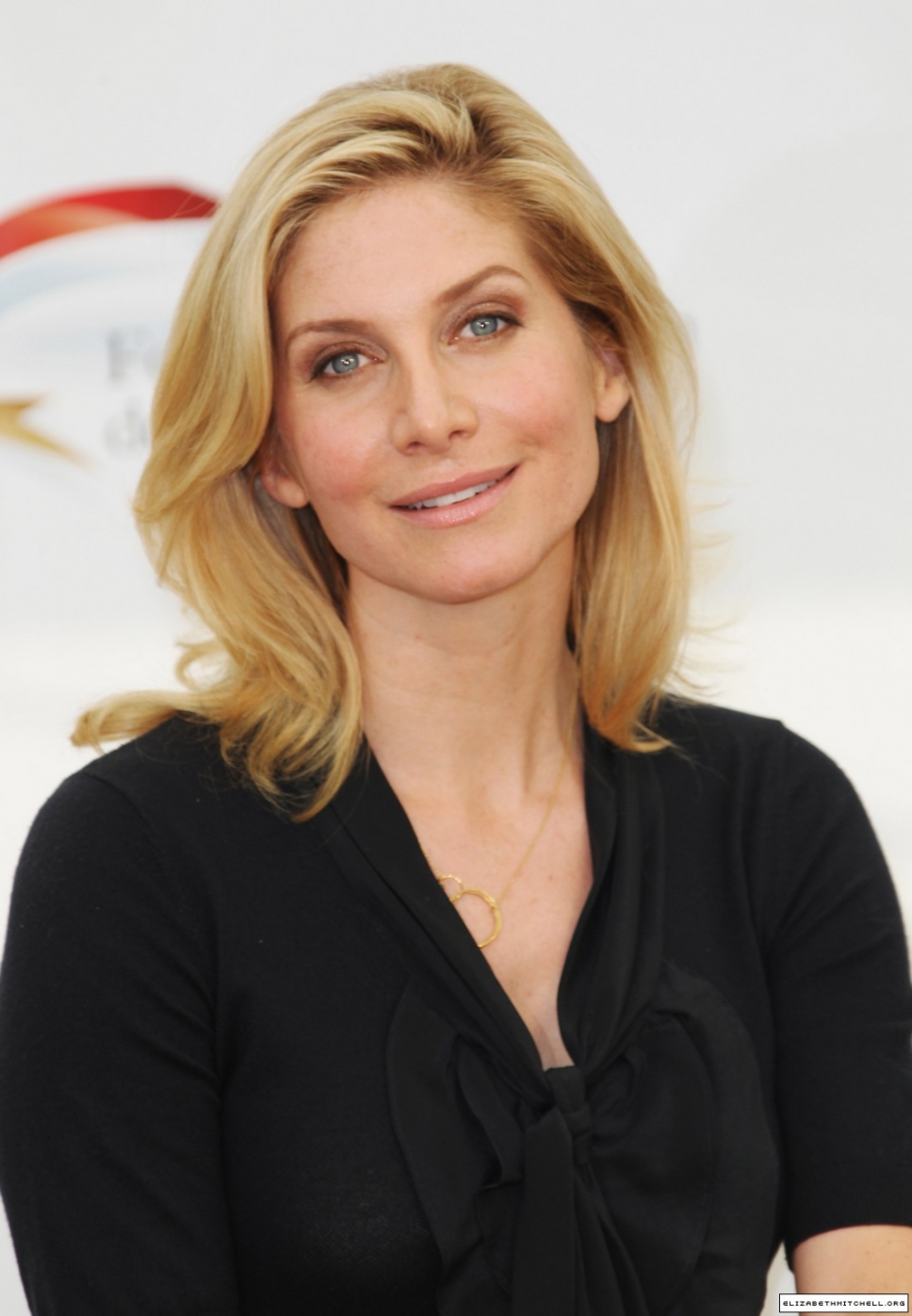 Elizabeth Mitchell nrhi