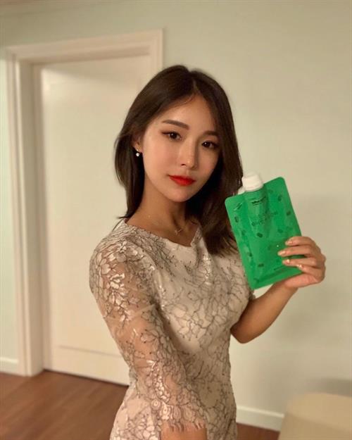 Becky taking a selfie