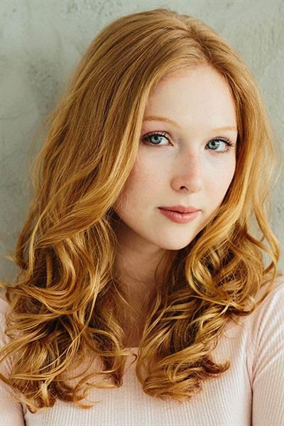 Molly Quinn