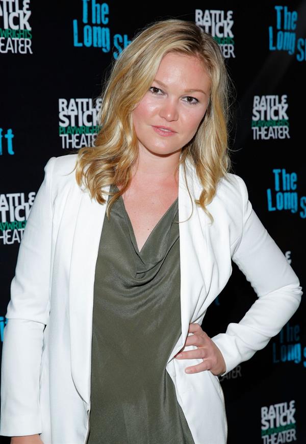 Julia Stiles