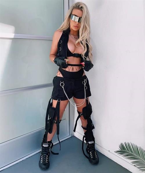 Tana Mongeau