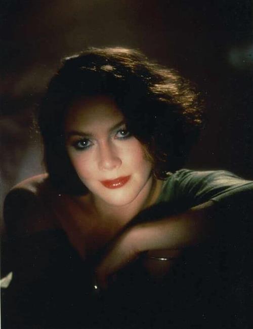 Kathleen Turner