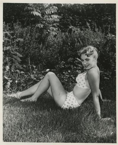 Shirley Jones in a bikini
