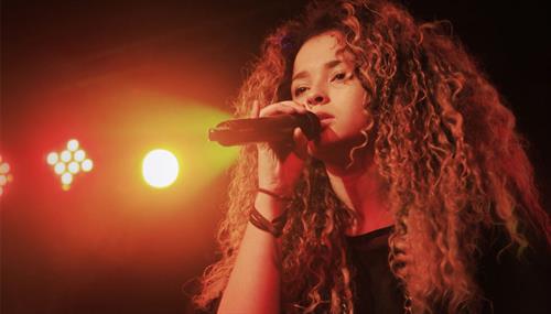 Ella Eyre