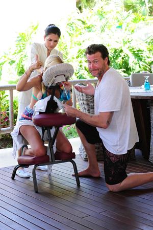 Tori Spelling Celebrates her birthday with family at the St Regis Punta Mita Resort in Mexico (May 20, 2013) 