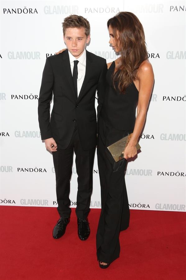 Victoria Beckham Glamour Awards at Berkeley Square Gardens (June 4) 