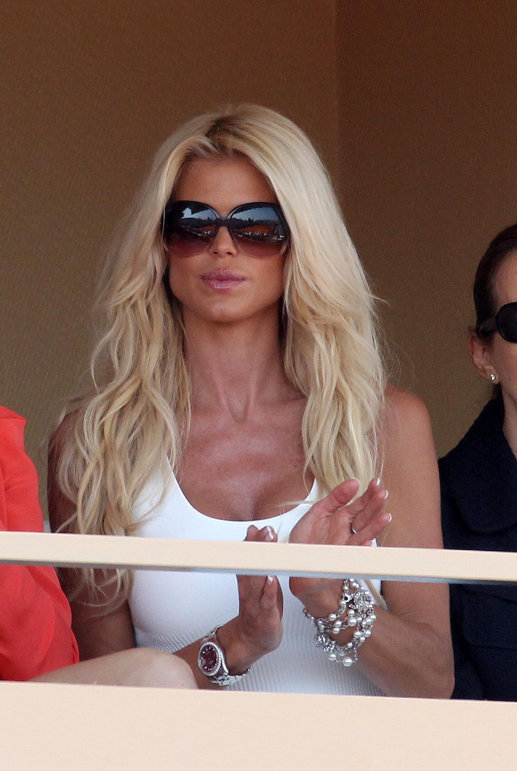 Victoria Silvstedt Pictures Victoria Silvstedt Attends Novak Djokovic match at Monte-Carlo RoleMasters in Monaco (April 18, 2013)