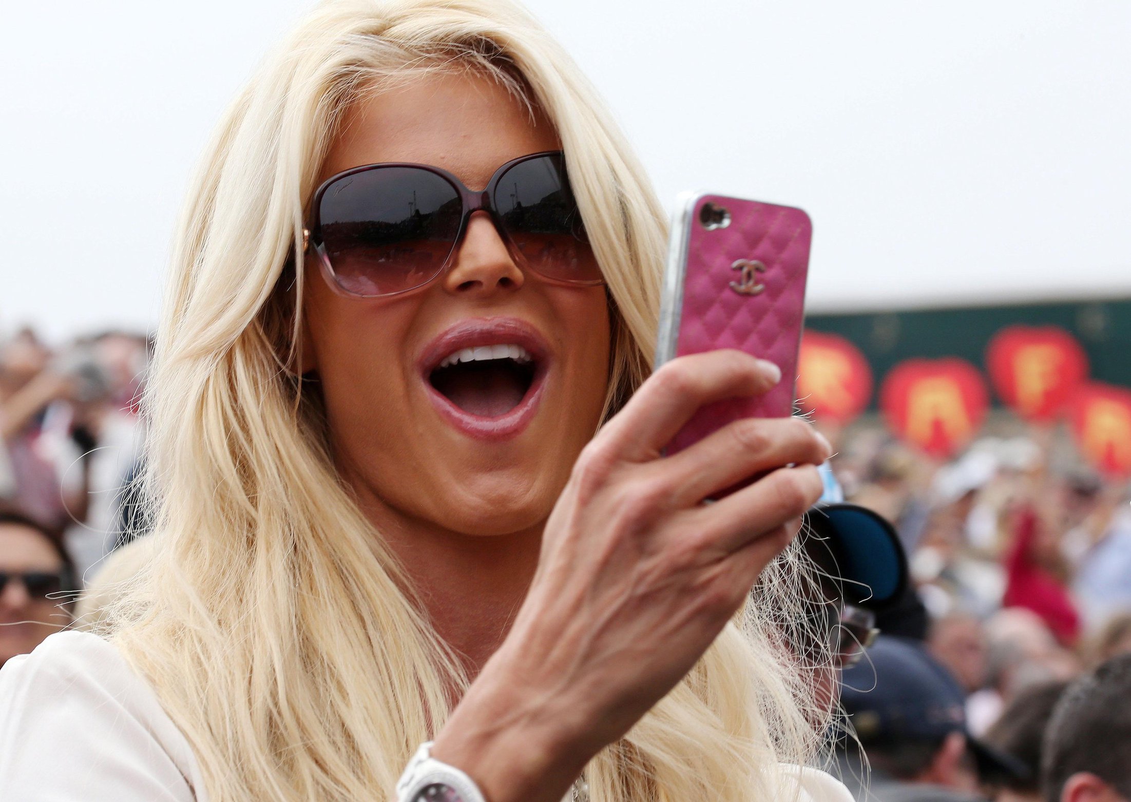 Victoria Silvstedt Pictures Victoria Silvstedt Lunches at the Monte-Carlo Country Club in Monaco (April 19, 2013)