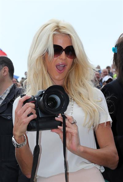 Victoria Silvstedt Lunches at the Monte-Carlo Country Club in Monaco (April 19, 2013) 