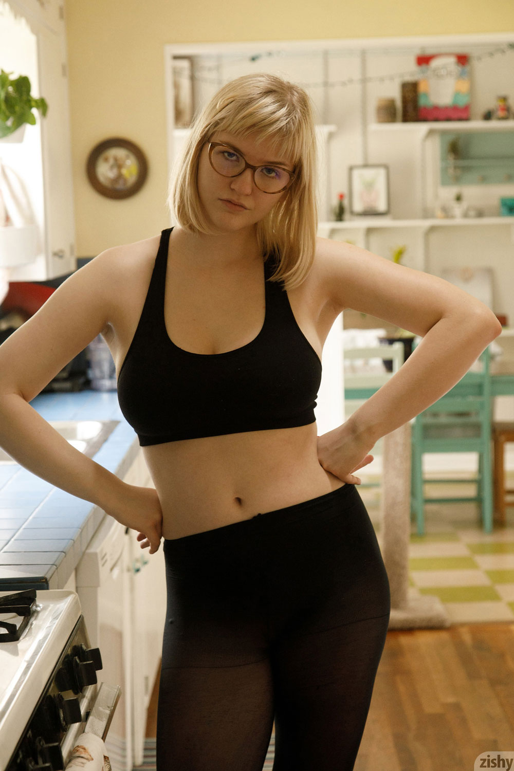 Vicky Chandler in Pantyhose