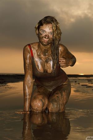 Sofia Orlova Muddy