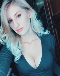 Marina Leigh taking a selfie