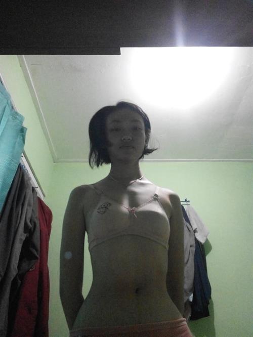 Kenya ayu lumintang in lingerie