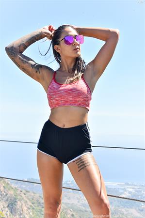 Alex Nude Pictures Outdoor Heat