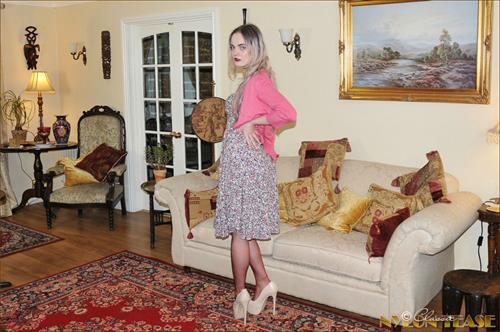 Carly Rae Summers Pictures Carly Rae Summers