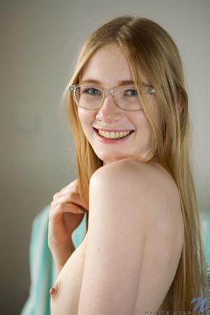 Look at the way a sheer bra highlights the tiny titties that Petite Nymphet brings to the table! This little sweetheart is always smiling as she gets naked and lets her hands roam her tight bod. From tits to twat, she's always locked and loaded to give herself a big climax.