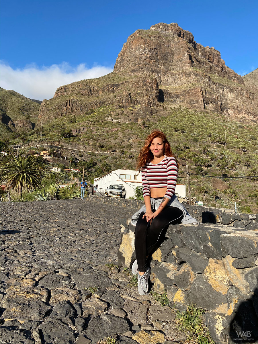 Agatha Vega Pictures Agatha Vega: Welcome To Tenerife