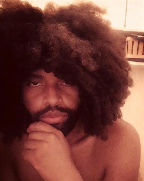 Tyrone Evans Clark Pictures Photo by TYRONE EVANS CLARK INC. Copyright © 2019