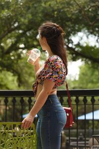 Ophelia Palantine in Jeans