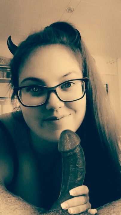 JenKowski Nude Black cock handjob Rating Unrated 