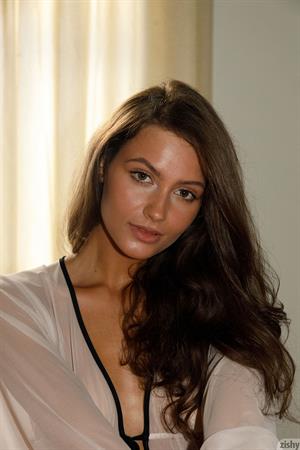 Shyla Volbeck Pictures Shyla Volbeck Bedside Tease