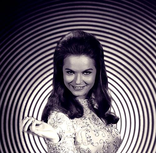 Jeannie C. Riley