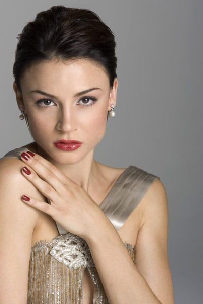 Samaire Armstrong