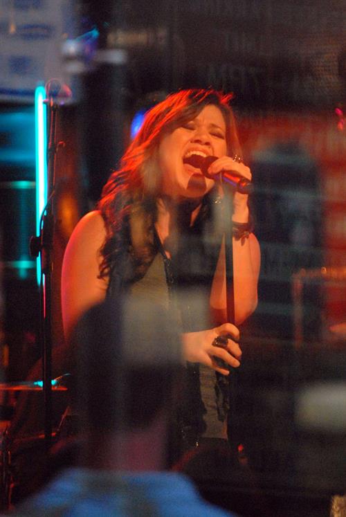 Kelly Clarkson