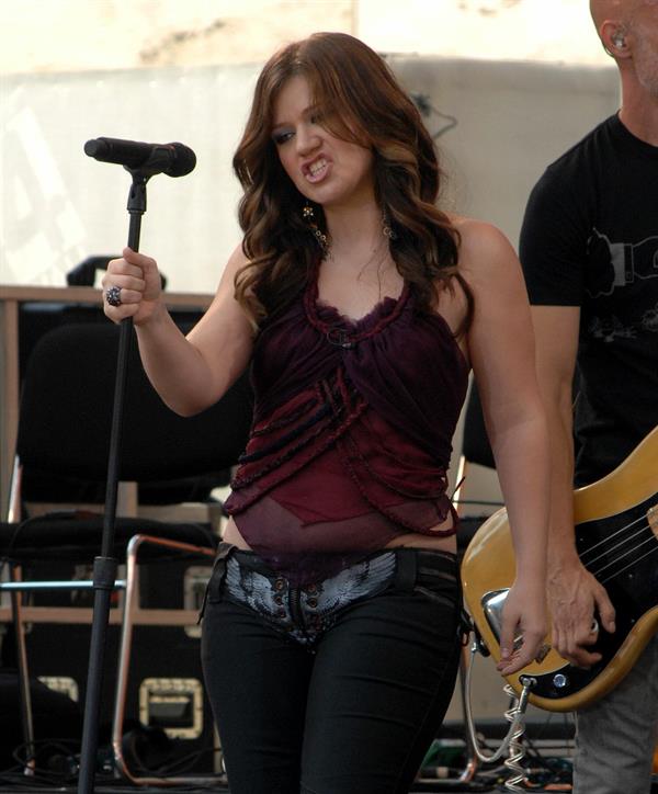 Kelly Clarkson