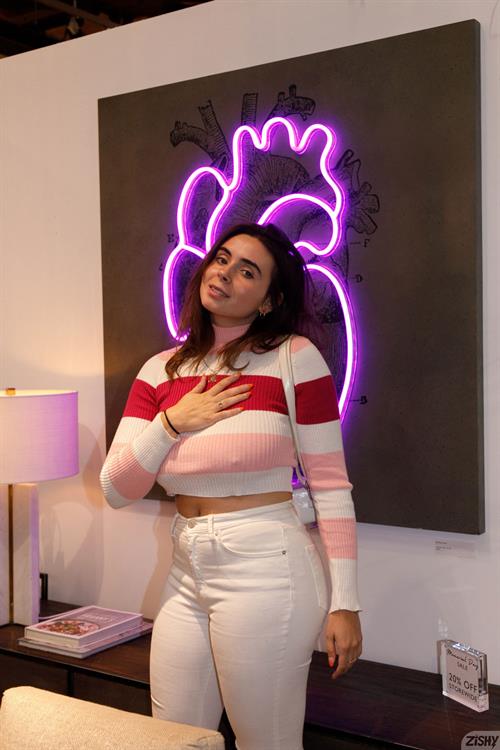 Tyla Jessop Pictures Tyla Jessop in White Pants