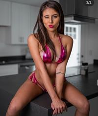 Violet Summers in a bikini