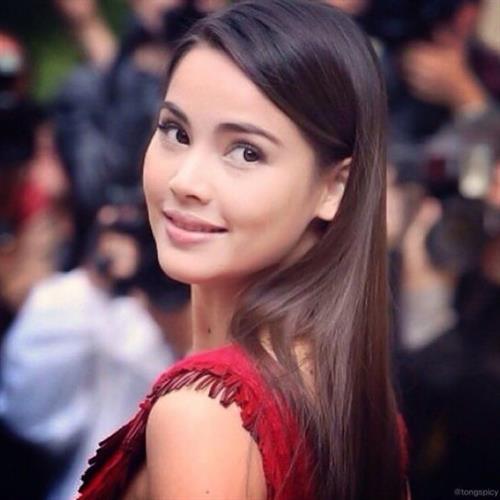 Urassaya Sperbund