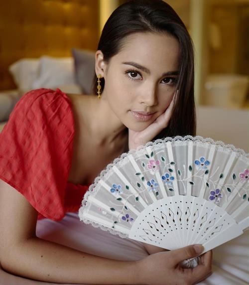 Urassaya Sperbund