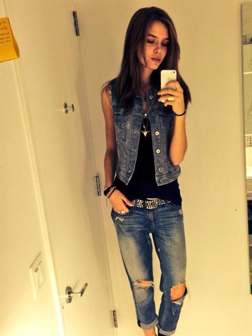 Josephine Skriver taking a selfie