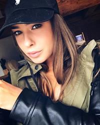 Young Model Sarah Mühleder