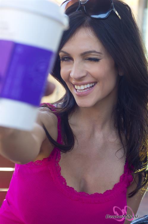 Denise Milani Photoset - OutShopping1