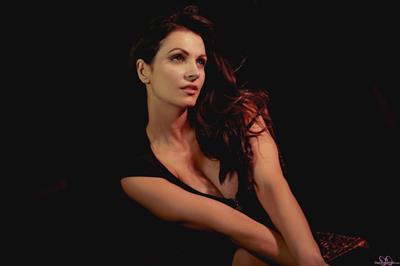 Denise Milani Photoset - Night2013