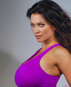 Denise Milani Photoset - PurpleWorkOut