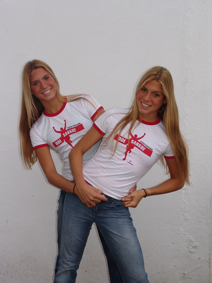 Bia and Branca Feres