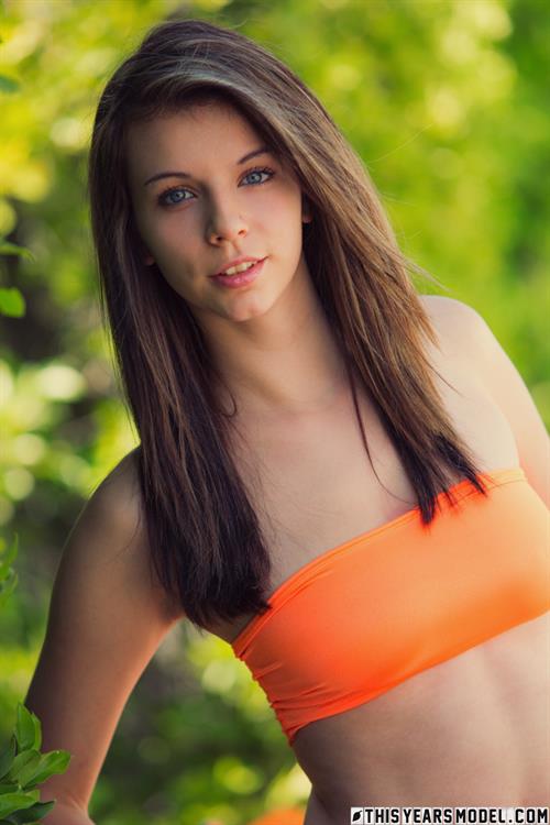 Penny Kate Pictures Teen Cleavage Be No Sin