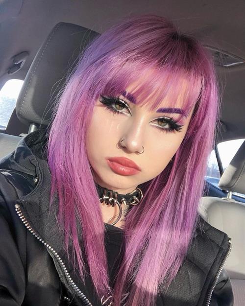 Valerica Steele taking a selfie