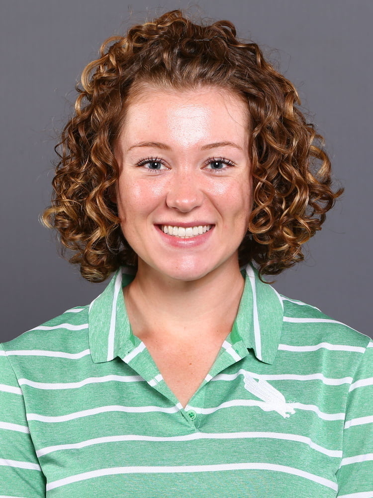 madison taking a selfie