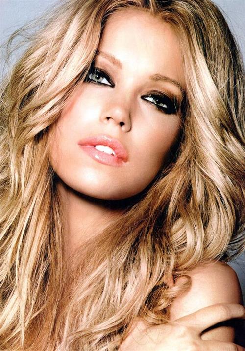 Sylvie van der Vaart