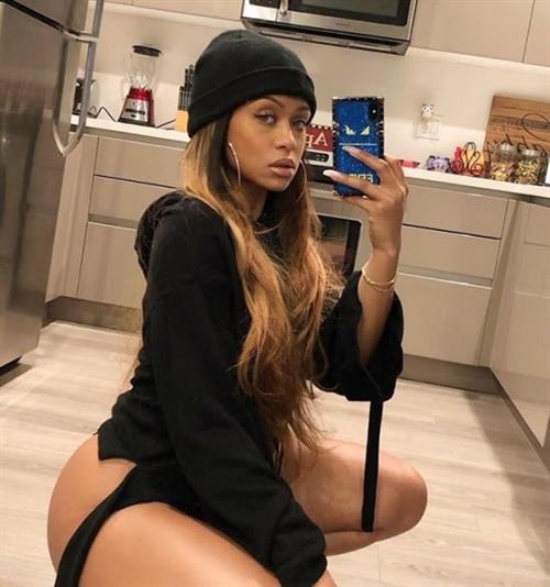 Jilly Anais Pictures Jilly Anais