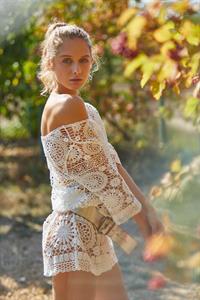 Soft Dream with Amelie Lou