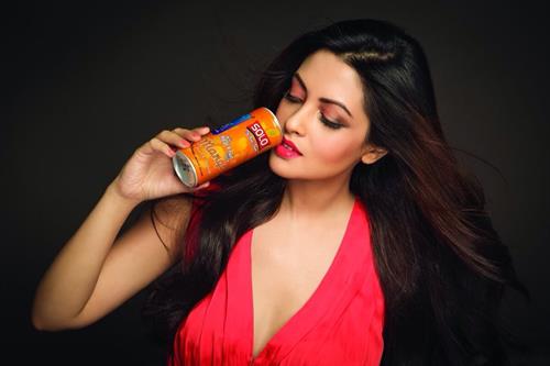 Riya Sen