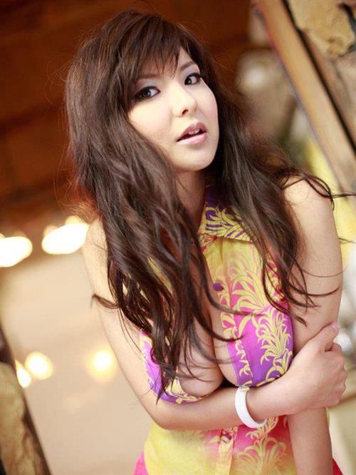 Miri Hanai Pictures Miri Hanai