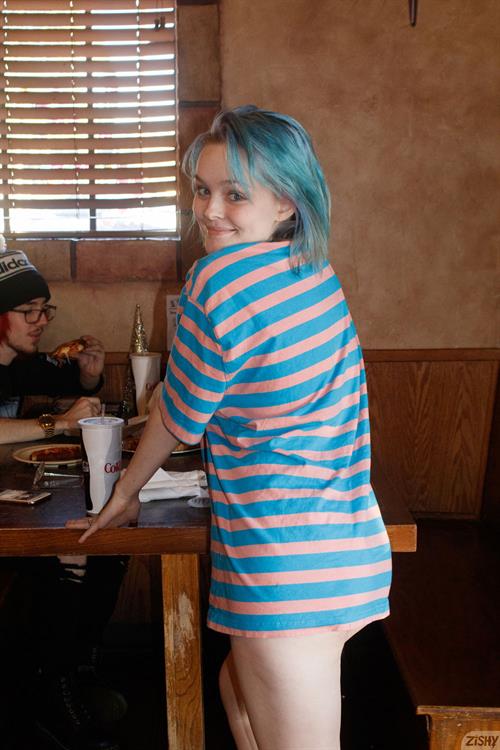 Vonnie Bean Flashing Tits