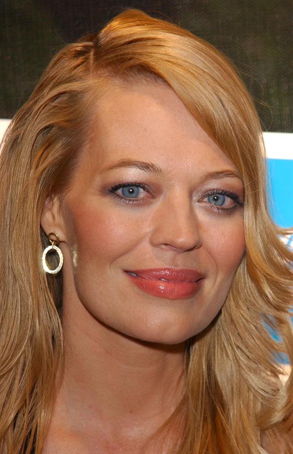 Jeri Ryan