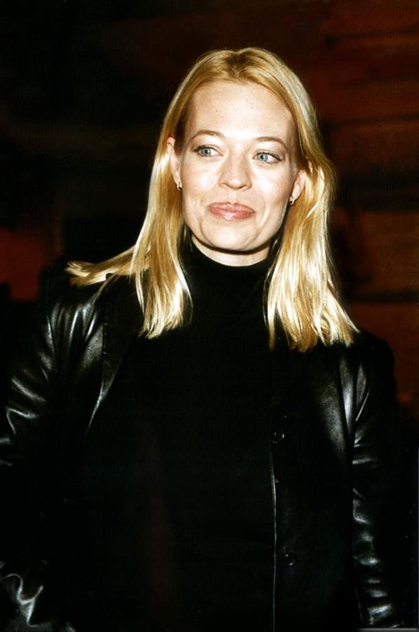 Jeri Ryan